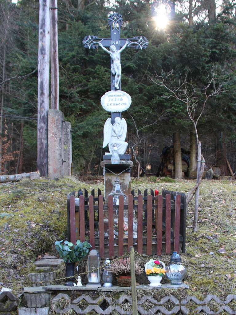 liatinovy kriz vrchrieka