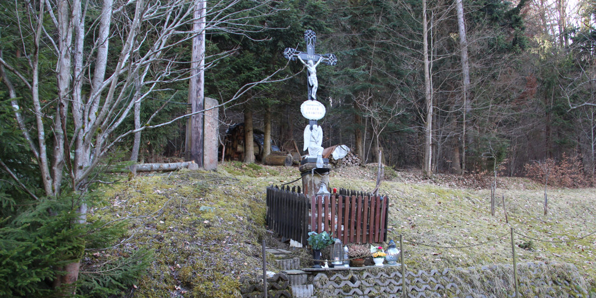 liatinovy kriz vrchrieka3